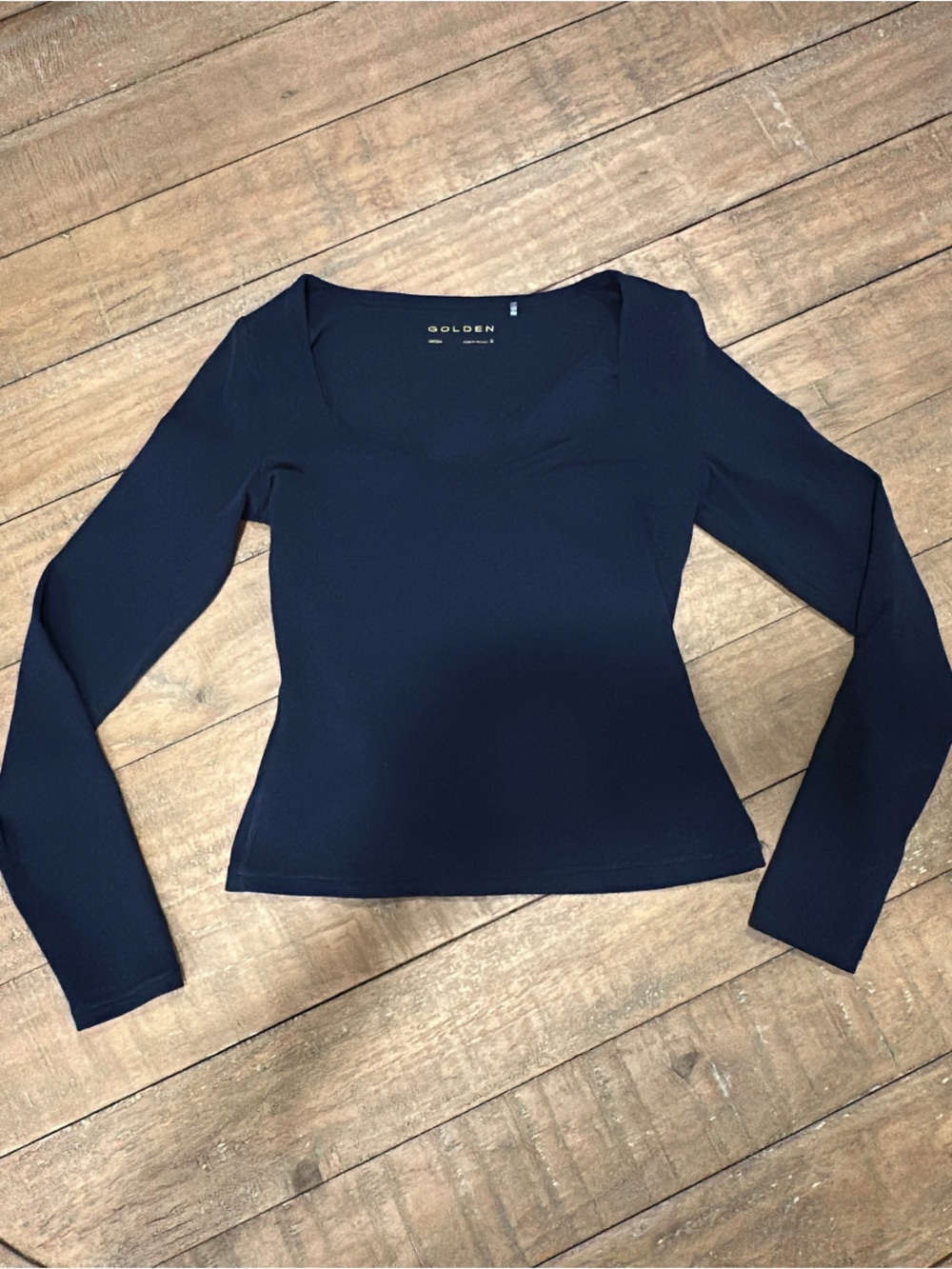 Aritzia butter essential v neck long sleeve